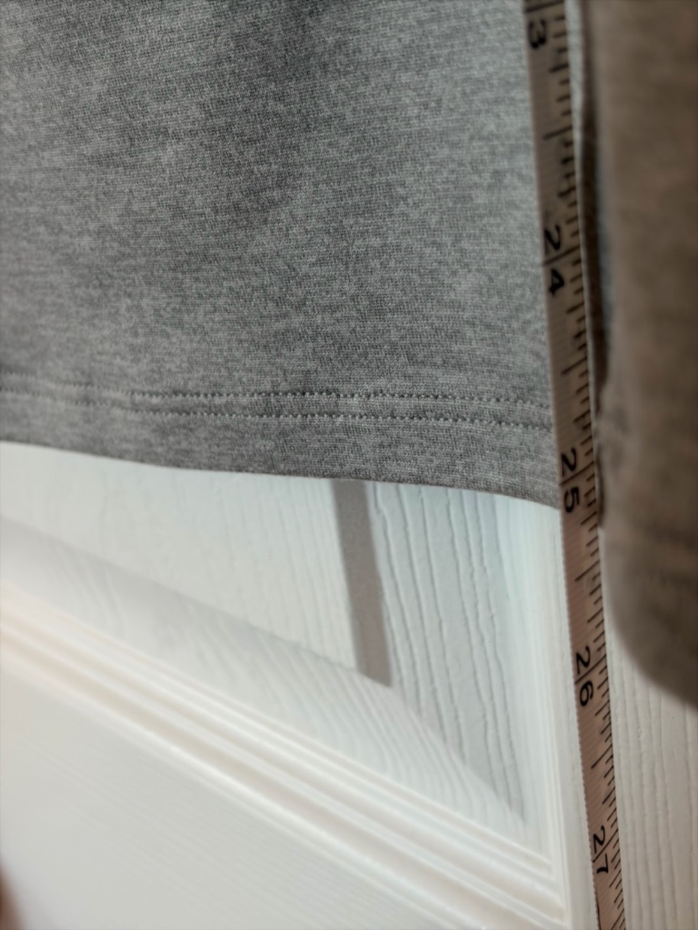 Vuori Halo Straight Leg Ankle Pant
Pale Grey Heather - Picture 3 of 4